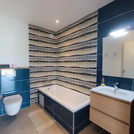 Le Reflet Du Trefle 別荘 *