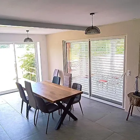 Дом отдыха Le Reflet Du Trefle *