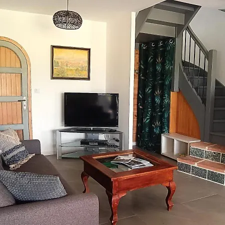 Дом отдыха Le Reflet Du Trefle *